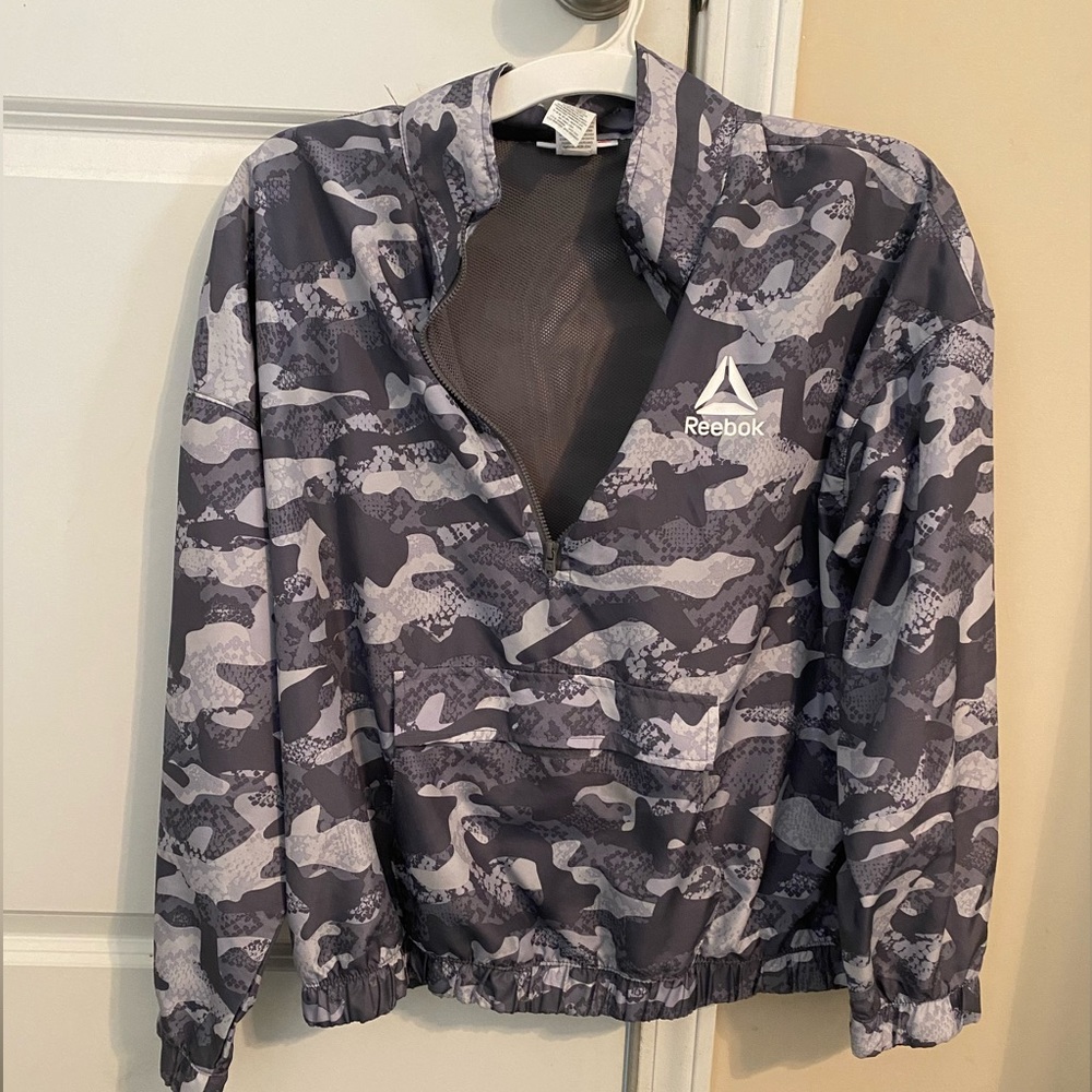 Grey camo Reebok windbreaker